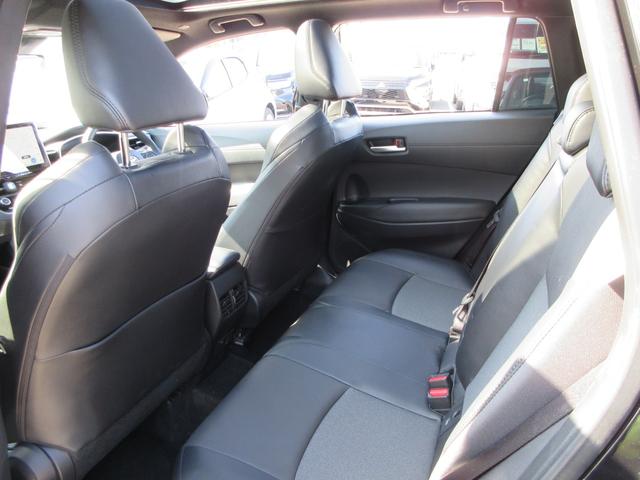 カローラクロス ハイブリッド Z ガラスルーフ 純正10.5インチナビ フルセグTV 全周囲カメラ パワーバックドア レーダークルーズコントロール ETC ハーフレザーシート シートヒーター パワーシート 18インチAW スマートキー(51枚目)