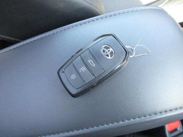 カローラクロス ハイブリッド Z ガラスルーフ 純正10.5インチナビ フルセグTV 全周囲カメラ パワーバックドア レーダークルーズコントロール ETC ハーフレザーシート シートヒーター パワーシート 18インチAW スマートキー(55枚目)