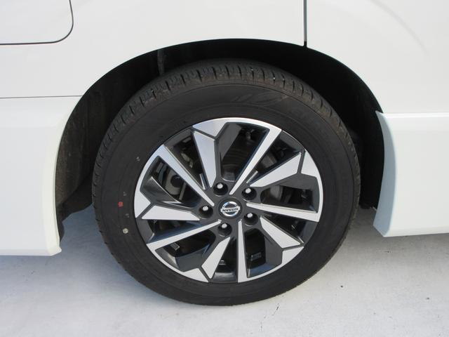 セレナ e-パワー ハイウェイスターV プロパイロット 純正10インチナビ フルセグTV 後席フリップダウンモニター 全周囲カメラ 両側パワースライドドア ドライブレコーダー ETC シートヒーター ステアリングヒーター 防水シート(11枚目)