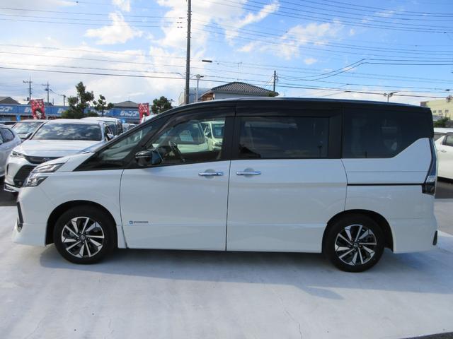 セレナ e-パワー ハイウェイスターV プロパイロット 純正10インチナビ フルセグTV 後席フリップダウンモニター 全周囲カメラ 両側パワースライドドア ドライブレコーダー ETC シートヒーター ステアリングヒーター 防水シート(14枚目)