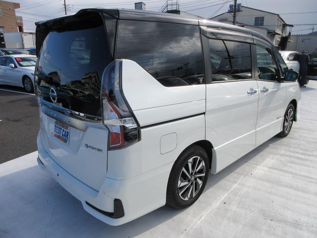 セレナ e-パワー ハイウェイスターV プロパイロット 純正10インチナビ フルセグTV 後席フリップダウンモニター 全周囲カメラ 両側パワースライドドア ドライブレコーダー ETC シートヒーター ステアリングヒーター 防水シート(17枚目)