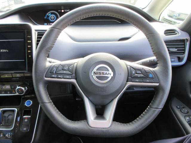 セレナ e-パワー ハイウェイスターV プロパイロット 純正10インチナビ フルセグTV 後席フリップダウンモニター 全周囲カメラ 両側パワースライドドア ドライブレコーダー ETC シートヒーター ステアリングヒーター 防水シート(20枚目)