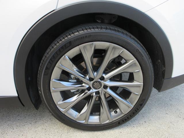 クラウンクロスオーバー Gレザーパッケージ 4WD 本革シート 純正12.3インチナビ フルセグTV 全周囲カメラ レーダークルーズコントロール ETC シートヒーター パワーシート ステアリングヒーター 純正21インチAW LEDヘッドライト(10枚目)