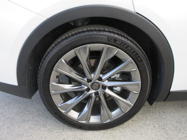 クラウンクロスオーバー Gレザーパッケージ 4WD 本革シート 純正12.3インチナビ フルセグTV 全周囲カメラ レーダークルーズコントロール ETC シートヒーター パワーシート ステアリングヒーター 純正21インチAW LEDヘッドライト(11枚目)