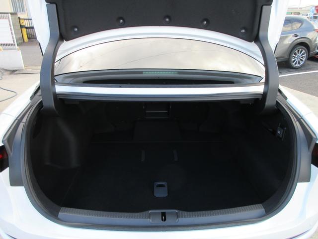 クラウンクロスオーバー Gレザーパッケージ 4WD 本革シート 純正12.3インチナビ フルセグTV 全周囲カメラ レーダークルーズコントロール ETC シートヒーター パワーシート ステアリングヒーター 純正21インチAW LEDヘッドライト(18枚目)