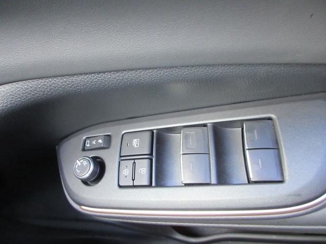 クラウンクロスオーバー Gレザーパッケージ 4WD 本革シート 純正12.3インチナビ フルセグTV 全周囲カメラ レーダークルーズコントロール ETC シートヒーター パワーシート ステアリングヒーター 純正21インチAW LEDヘッドライト(28枚目)