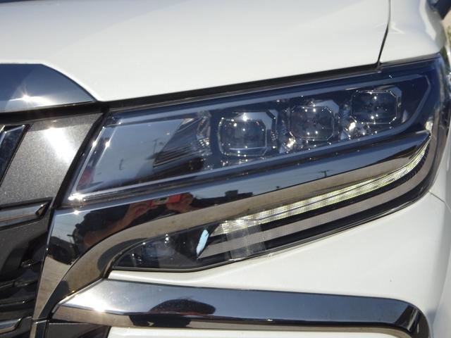 アルファードハイブリッド S タイプゴールドII 4WD サンルーフ トヨタセーフティセンス 純正9インチナビ 後席フリップダウンモニター 両側パワースライドドア パワーバックドア バックカメラ Bluetooth DISC USB(8枚目)