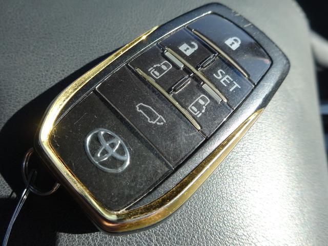 アルファードハイブリッド S タイプゴールドII 4WD サンルーフ トヨタセーフティセンス 純正9インチナビ 後席フリップダウンモニター 両側パワースライドドア パワーバックドア バックカメラ Bluetooth DISC USB(56枚目)