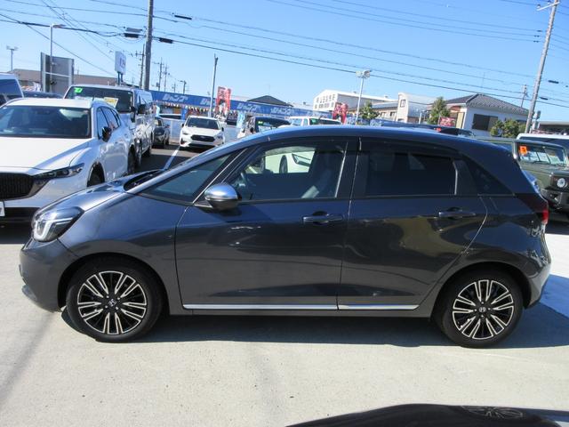 フィット e:HEVリュクス 純正9型ナビ フルセグTV 全周囲カメラ アダプティブクルーズコントロール ドラレコ ETC ハーフレザーシート シートヒーター ステアリングヒーター ブラインドスポットモニター LEDヘッドライト(14枚目)