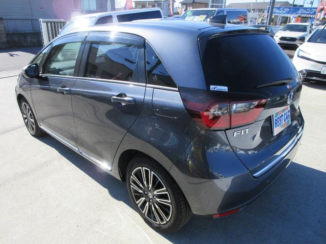 フィット e:HEVリュクス 純正9型ナビ フルセグTV 全周囲カメラ アダプティブクルーズコントロール ドラレコ ETC ハーフレザーシート シートヒーター ステアリングヒーター ブラインドスポットモニター LEDヘッドライト(16枚目)