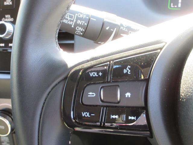 フィット e:HEVリュクス 純正9型ナビ フルセグTV 全周囲カメラ アダプティブクルーズコントロール ドラレコ ETC ハーフレザーシート シートヒーター ステアリングヒーター ブラインドスポットモニター LEDヘッドライト(23枚目)