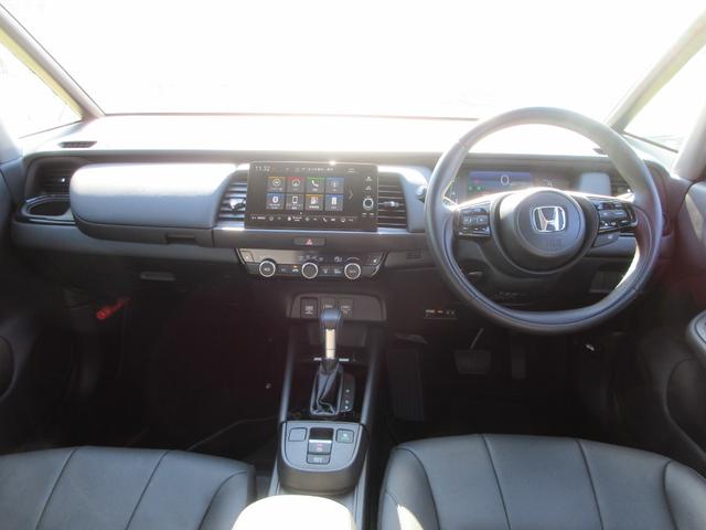 フィット e:HEVリュクス 純正9型ナビ フルセグTV 全周囲カメラ アダプティブクルーズコントロール ドラレコ ETC ハーフレザーシート シートヒーター ステアリングヒーター ブラインドスポットモニター LEDヘッドライト(44枚目)