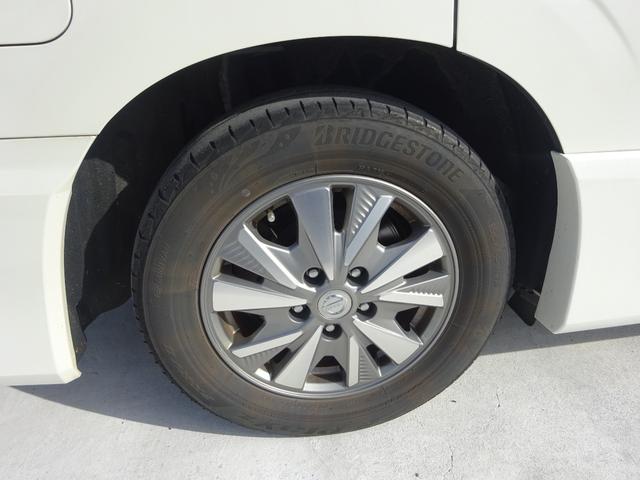 セレナ ｅ－パワー　ハイウェイスターＶ　プロパイロット　純正９インチナビ　フルセグＴＶ　後席フリップダウンモニター　両側パワースライドドア　アラウンドビューモニター　ドライブレコーダー　ＥＴＣ　レーンキープアシスト　ハンドルヒーター（17枚目）