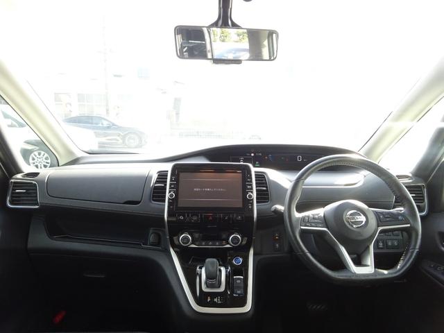 セレナ ｅ－パワー　ハイウェイスターＶ　プロパイロット　純正９インチナビ　フルセグＴＶ　後席フリップダウンモニター　両側パワースライドドア　アラウンドビューモニター　ドライブレコーダー　ＥＴＣ　レーンキープアシスト　ハンドルヒーター（29枚目）