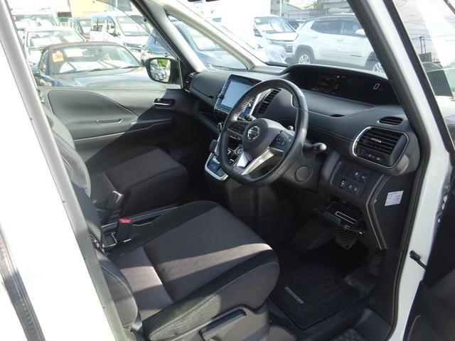 セレナ ｅ－パワー　ハイウェイスターＶ　プロパイロット　純正９インチナビ　フルセグＴＶ　後席フリップダウンモニター　両側パワースライドドア　アラウンドビューモニター　ドライブレコーダー　ＥＴＣ　レーンキープアシスト　ハンドルヒーター（38枚目）