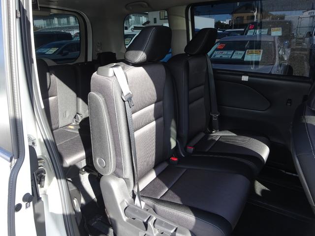 セレナ ｅ－パワー　ハイウェイスターＶ　プロパイロット　純正９インチナビ　フルセグＴＶ　後席フリップダウンモニター　両側パワースライドドア　アラウンドビューモニター　ドライブレコーダー　ＥＴＣ　レーンキープアシスト　ハンドルヒーター（40枚目）