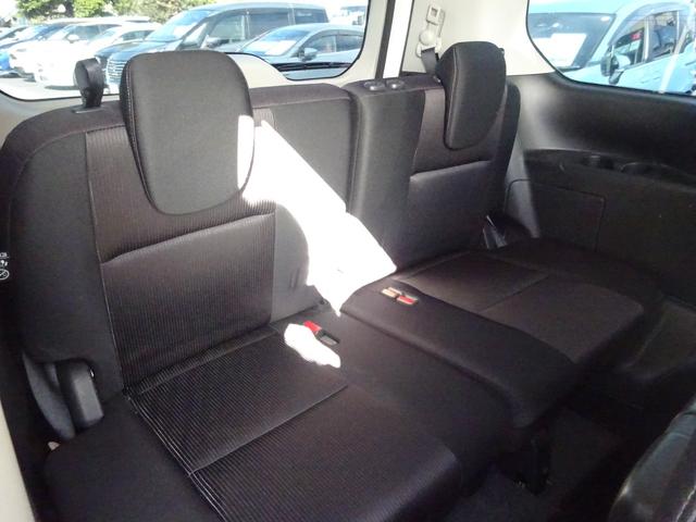 セレナ ｅ－パワー　ハイウェイスターＶ　プロパイロット　純正９インチナビ　フルセグＴＶ　後席フリップダウンモニター　両側パワースライドドア　アラウンドビューモニター　ドライブレコーダー　ＥＴＣ　レーンキープアシスト　ハンドルヒーター（42枚目）