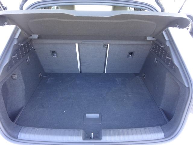 A3 スポーツバック30TFSIアドバンスド ラグジュアリーパッケージ アイボリーレザー 純正ナビ フルセグTV バックカメラ ドライブレコーダー ETC2.0 Bluetooth USB パワーシート シートヒーター オートライト(15枚目)