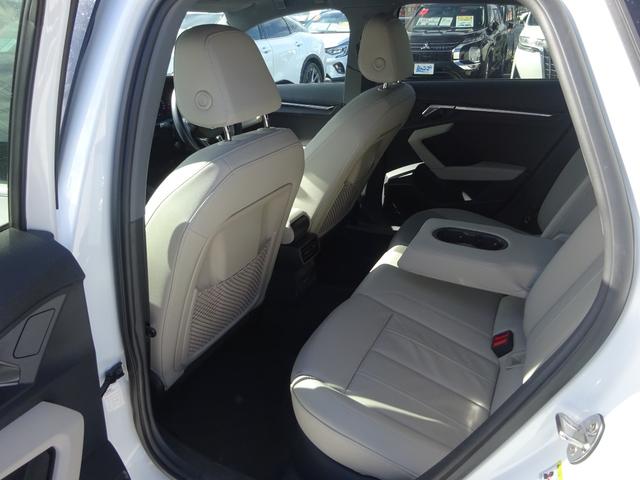 A3 スポーツバック30TFSIアドバンスド ラグジュアリーパッケージ アイボリーレザー 純正ナビ フルセグTV バックカメラ ドライブレコーダー ETC2.0 Bluetooth USB パワーシート シートヒーター オートライト(44枚目)