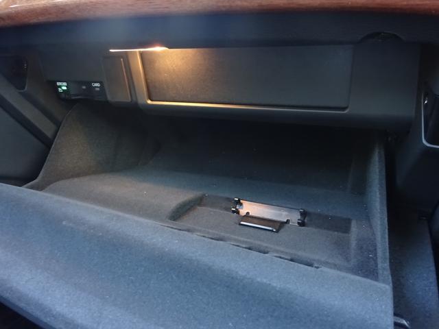 Ａ４ ３５ＴＦＳＩアドバンスド　レザーシート　純正ナビ　アラウンドビューモニター　ドライブレコーダー　ＥＴＣ２．０　Ｂｌｕｅｔｏｏｔｈ　ＵＳＢ　アダプティブクルーズコントロール　レーンキープアシスト　ワンオーナー　ダブルエアコン（37枚目）