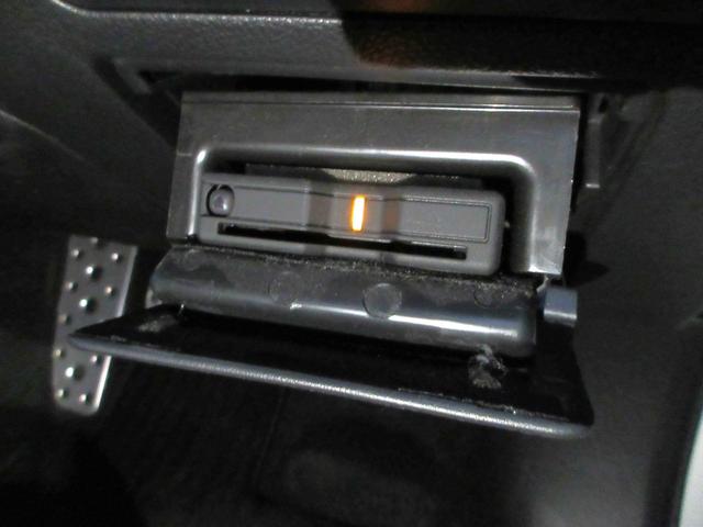 レガシィアウトバック リミテッド　４ＷＤ　アイサイト　本革シート　純正８インチナビ　フルセグＴＶ　後席フリップダウンモニター　フロント＋サイド＋バックカメラ　パワーバックドア　クルコン　ドラレコ　ＥＴＣ　シートヒーター　パワーシート（33枚目）