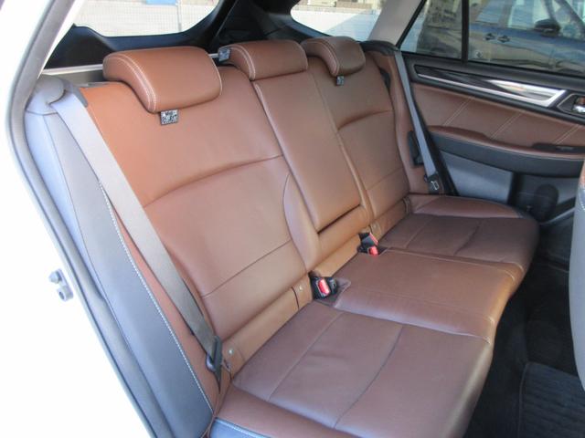 レガシィアウトバック リミテッド　４ＷＤ　アイサイト　本革シート　純正８インチナビ　フルセグＴＶ　後席フリップダウンモニター　フロント＋サイド＋バックカメラ　パワーバックドア　クルコン　ドラレコ　ＥＴＣ　シートヒーター　パワーシート（54枚目）