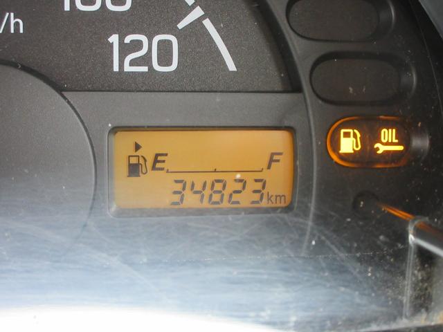 NT100クリッパートラック DX キッチンカー 移動販売車 1面跳ね上げ売窓 冷凍冷蔵庫 2層シンク 20L給排水タンク×4 作業台 換気扇 電源コンセント 5速MT車(26枚目)