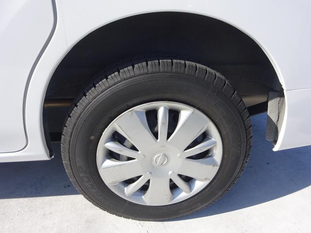 ＮＶ２００バネットバン ＶＸ　社外ナビ　バックカメラ　ＤＩＳＣ　ＵＳＢ　運転席助手席エアバック　両側スライドドア　パワーステーション　キーレスエントリー（11枚目）