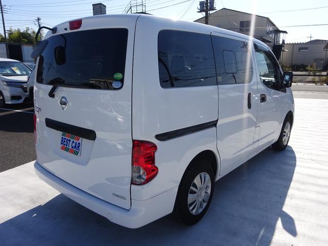 ＮＶ２００バネットバン ＶＸ　社外ナビ　バックカメラ　ＤＩＳＣ　ＵＳＢ　運転席助手席エアバック　両側スライドドア　パワーステーション　キーレスエントリー（13枚目）