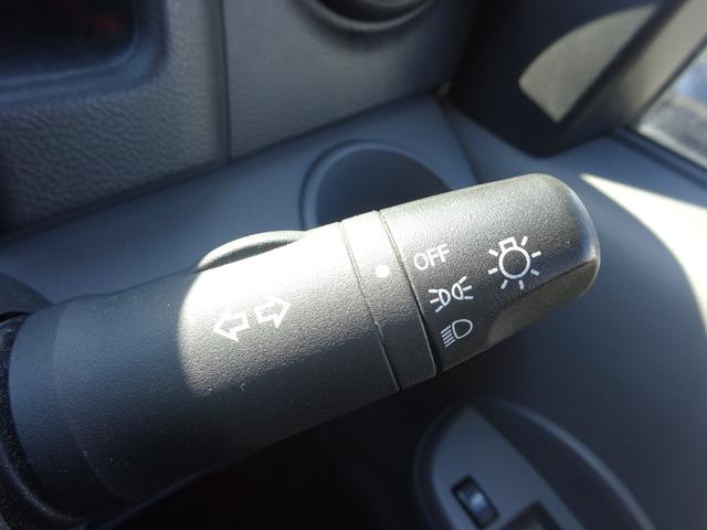 ＮＶ２００バネットバン ＶＸ　社外ナビ　バックカメラ　ＤＩＳＣ　ＵＳＢ　運転席助手席エアバック　両側スライドドア　パワーステーション　キーレスエントリー（22枚目）