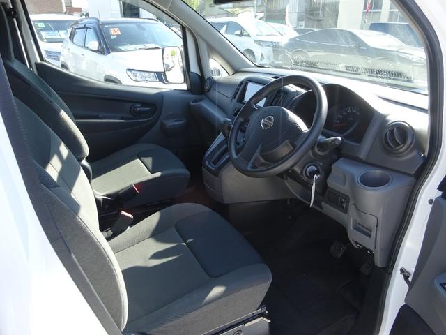 ＮＶ２００バネットバン ＶＸ　社外ナビ　バックカメラ　ＤＩＳＣ　ＵＳＢ　運転席助手席エアバック　両側スライドドア　パワーステーション　キーレスエントリー（34枚目）