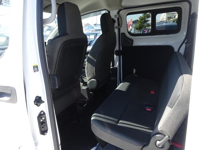ＮＶ２００バネットバン ＶＸ　社外ナビ　バックカメラ　ＤＩＳＣ　ＵＳＢ　運転席助手席エアバック　両側スライドドア　パワーステーション　キーレスエントリー（38枚目）