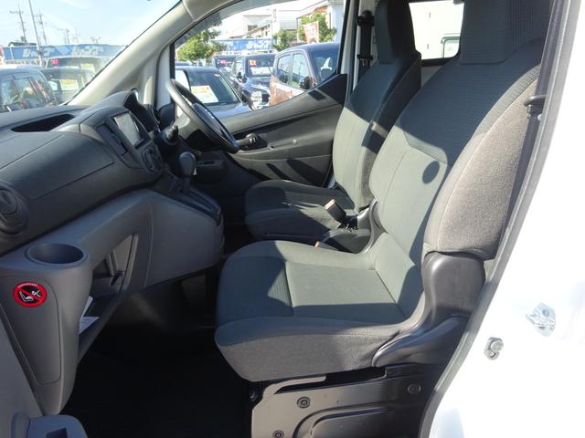 ＮＶ２００バネットバン ＶＸ　社外ナビ　バックカメラ　ＤＩＳＣ　ＵＳＢ　運転席助手席エアバック　両側スライドドア　パワーステーション　キーレスエントリー（41枚目）