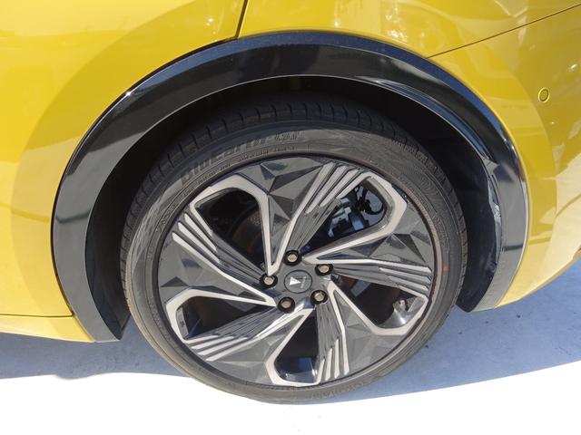 プリウス Ｚ　純正１２．３インチナビ　フルセグＴＶ　パワーバックドア　アラウンドビューモニター　ＥＴＣ２．０　Ｂｌｕｅｔｏｏｔｈ　ＵＳＢ　アダプティブクルーズコントロール　レーンキープアシスト（8枚目）