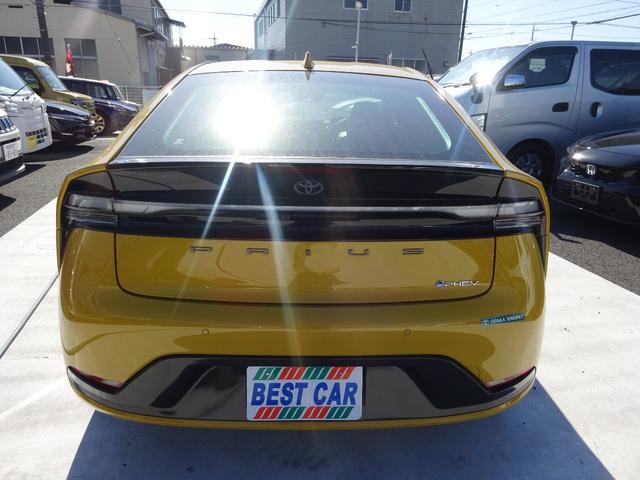 プリウス Ｚ　純正１２．３インチナビ　フルセグＴＶ　パワーバックドア　アラウンドビューモニター　ＥＴＣ２．０　Ｂｌｕｅｔｏｏｔｈ　ＵＳＢ　アダプティブクルーズコントロール　レーンキープアシスト（9枚目）