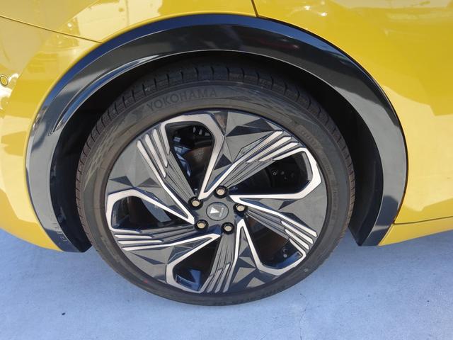 プリウス Ｚ　純正１２．３インチナビ　フルセグＴＶ　パワーバックドア　アラウンドビューモニター　ＥＴＣ２．０　Ｂｌｕｅｔｏｏｔｈ　ＵＳＢ　アダプティブクルーズコントロール　レーンキープアシスト（16枚目）