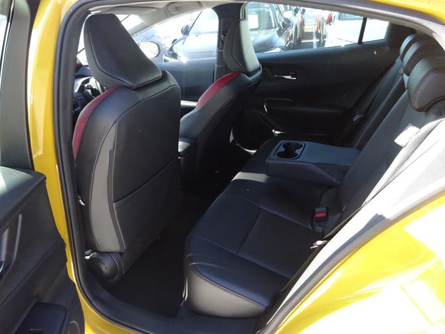 プリウス Ｚ　純正１２．３インチナビ　フルセグＴＶ　パワーバックドア　アラウンドビューモニター　ＥＴＣ２．０　Ｂｌｕｅｔｏｏｔｈ　ＵＳＢ　アダプティブクルーズコントロール　レーンキープアシスト（43枚目）