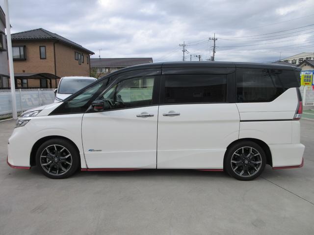 セレナ ニスモ　プロパイロット　純正１０．５インチナビ　フルセグＴＶ　後席フリップダウンモニター　全周囲カメラ　両側パワースライドドア　ドラレコ　ＥＴＣ　ＬＥＤヘッドライト　純正１７インチＡＷ　インテリジェントキー（14枚目）