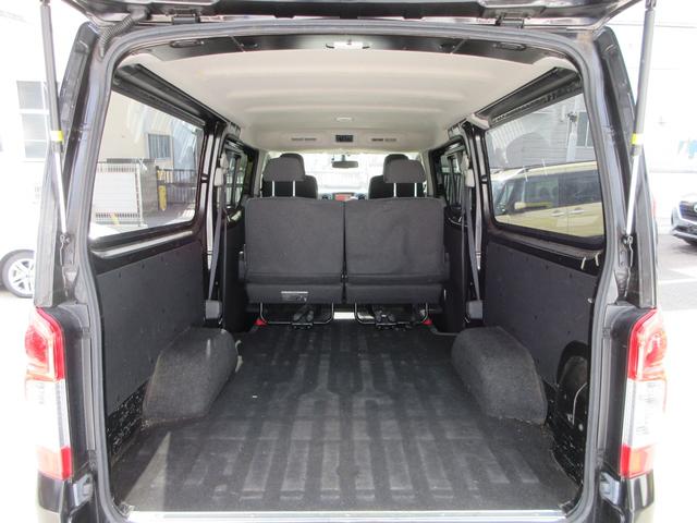 ＮＶ３５０キャラバンバン ロングＶＸ　純正ナビ　フルセグＴＶ　全周囲カメラ　両側スライドドア　ドライブレコーダー　ＥＴＣ　リアクーラー　電動格納ドアミラー　キーレスエントリー　Ｂｌｕｅｔｏｏｔｈ　スタッドレス積込（17枚目）