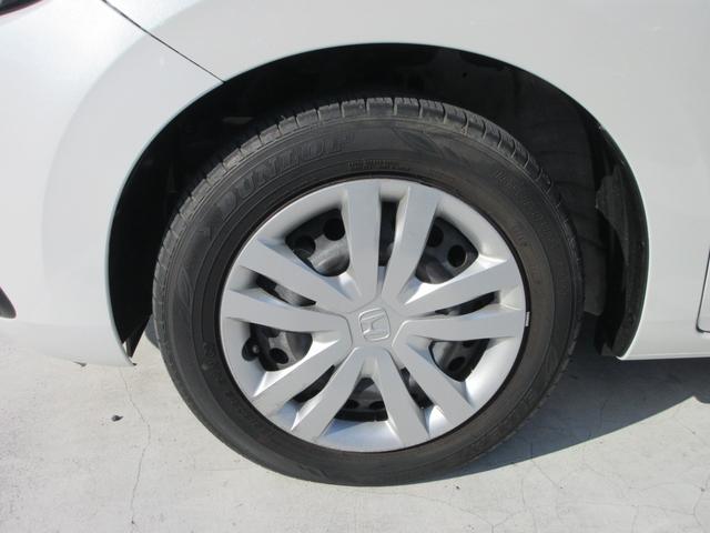 フィット ホーム　ナビスペシャルパッケージ　ホンダセンシング　純正８インチナビ　フルセグＴＶ　バックカメラ　アダプティブクルーズコントロール　ドラレコ　ＥＴＣ　ハーフレザーシート　ＬＥＤヘッドライト　スマートキー（9枚目）