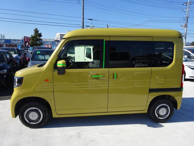 Ｎ－ＶＡＮ ファン　ホンダセンシング　純正ナビ　フルセグＴＶ　レーンキープアシスト　オートライト　オートハイビーム　電動格納ミラー　スマートキー　ＬＥＤヘッドライト　衝突被害軽減ブレーキ　横滑り防止装置（9枚目）