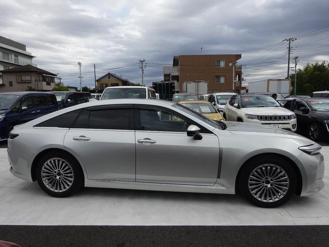 クラウン Z レザーシート 純正12.3インチナビ フルセグTV パワーバックドア アラウンドビューモニター ETC2.0 Bluetooth USB アダプティブクルーズコントロール ブラインドスポットモニター(17枚目)