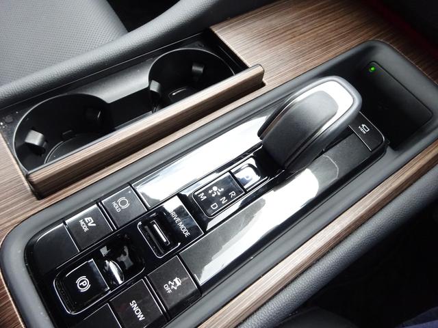 クラウン Z レザーシート 純正12.3インチナビ フルセグTV パワーバックドア アラウンドビューモニター ETC2.0 Bluetooth USB アダプティブクルーズコントロール ブラインドスポットモニター(37枚目)