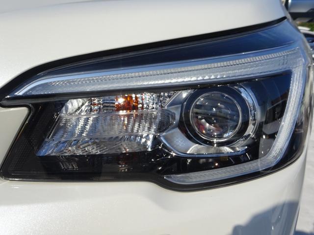 フォレスター アドバンス　４ＷＤ　サンルーフ　レザーシート　純正８インチナビ　フルセグＴＶ　パワーバックドア　サイドカメラ　バックカメラ　ドライブレコーダー　ＥＴＣ　Ｂｌｕｅｔｏｏｔｈ　ＤＩＳＣ　ＵＳＢ（8枚目）