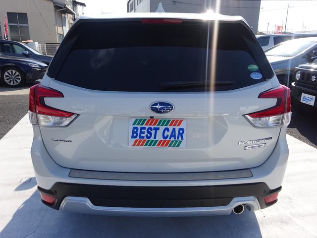 フォレスター アドバンス　４ＷＤ　サンルーフ　レザーシート　純正８インチナビ　フルセグＴＶ　パワーバックドア　サイドカメラ　バックカメラ　ドライブレコーダー　ＥＴＣ　Ｂｌｕｅｔｏｏｔｈ　ＤＩＳＣ　ＵＳＢ（12枚目）