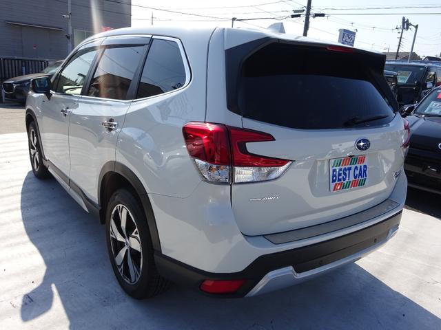 フォレスター アドバンス　４ＷＤ　サンルーフ　レザーシート　純正８インチナビ　フルセグＴＶ　パワーバックドア　サイドカメラ　バックカメラ　ドライブレコーダー　ＥＴＣ　Ｂｌｕｅｔｏｏｔｈ　ＤＩＳＣ　ＵＳＢ（14枚目）