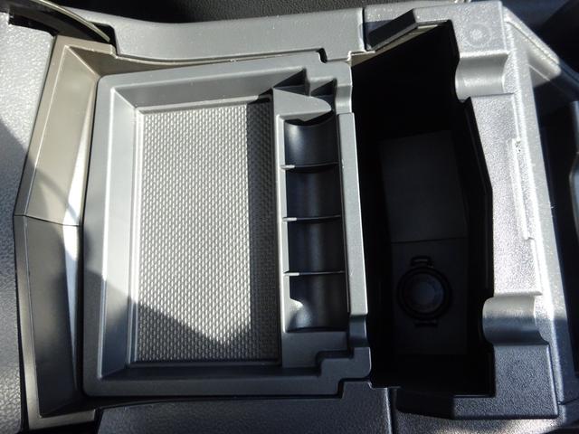 フォレスター アドバンス　４ＷＤ　サンルーフ　レザーシート　純正８インチナビ　フルセグＴＶ　パワーバックドア　サイドカメラ　バックカメラ　ドライブレコーダー　ＥＴＣ　Ｂｌｕｅｔｏｏｔｈ　ＤＩＳＣ　ＵＳＢ（39枚目）