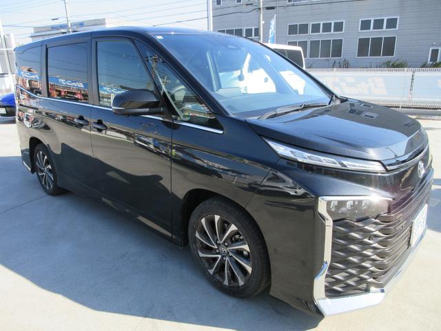 ヴォクシー Ｓ－Ｚ　純正１０．５インチナビ　フルセグＴＶ　後席フリップダウンモニター　全周囲カメラ　両側パワースライドドア　ドライブレコーダー　ＥＴＣ　ハーフレザーシート　シートヒーター　ＬＥＤヘッドライト　スマートキー（6枚目）