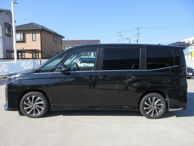 ヴォクシー Ｓ－Ｚ　純正１０．５インチナビ　フルセグＴＶ　後席フリップダウンモニター　全周囲カメラ　両側パワースライドドア　ドライブレコーダー　ＥＴＣ　ハーフレザーシート　シートヒーター　ＬＥＤヘッドライト　スマートキー（14枚目）