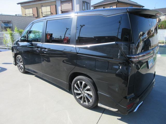 ヴォクシー Ｓ－Ｚ　純正１０．５インチナビ　フルセグＴＶ　後席フリップダウンモニター　全周囲カメラ　両側パワースライドドア　ドライブレコーダー　ＥＴＣ　ハーフレザーシート　シートヒーター　ＬＥＤヘッドライト　スマートキー（16枚目）